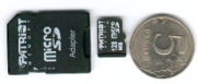 Адаптер, microSD-карта и 5-рублёвая монета